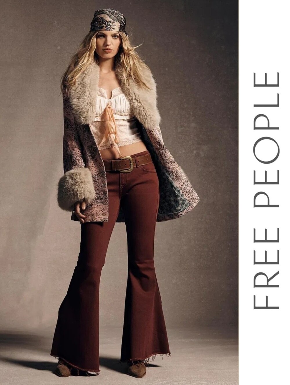 We The Free by FREE PEOPLE | Emre Flare Jeans Low-Rise Bell-Bottom - Burgundy